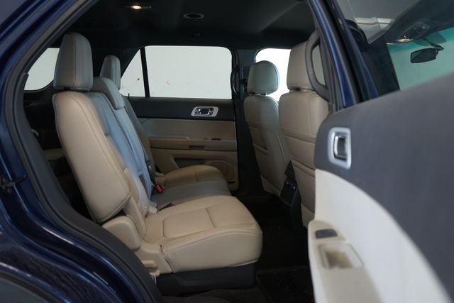 Thumbnail: 2011 Ford Explorer - 30