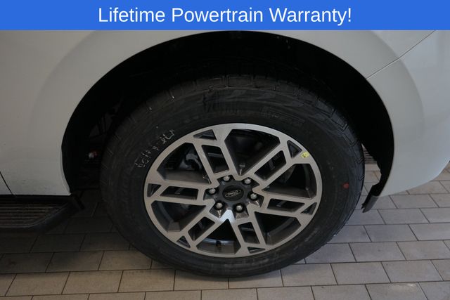 Thumbnail: 2026 Ford Expedition - 8