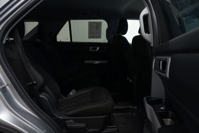 Thumbnail: 2021 Ford Explorer - 31