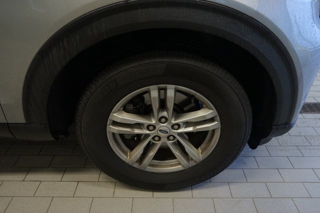 Thumbnail: 2021 Ford Explorer - 8