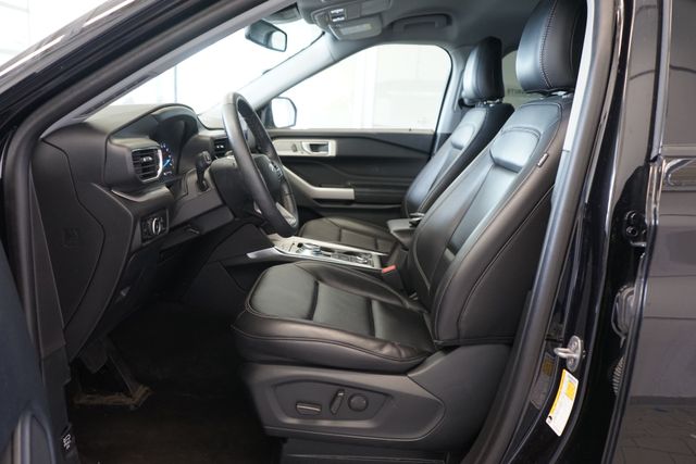 Thumbnail: 2023 Ford Explorer - 9