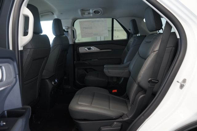 Thumbnail: 2026 Ford Explorer - 33