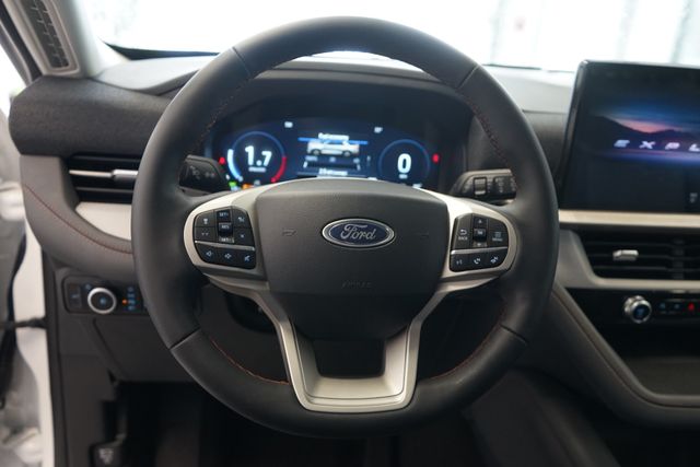 Thumbnail: 2026 Ford Explorer - 2