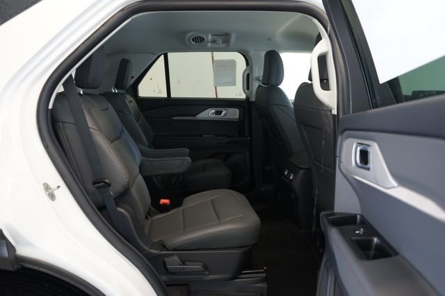 Thumbnail: 2026 Ford Explorer - 35