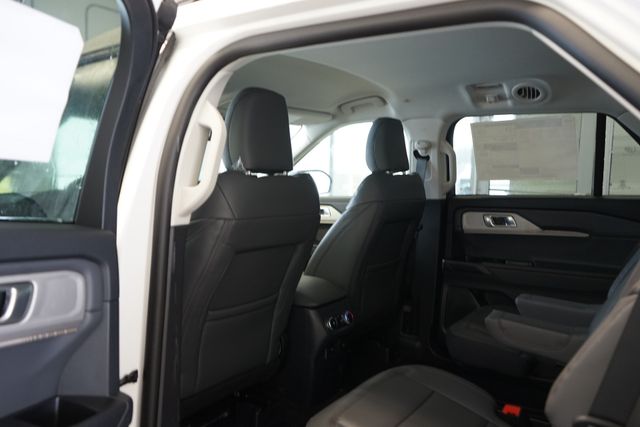 Thumbnail: 2026 Ford Explorer - 12
