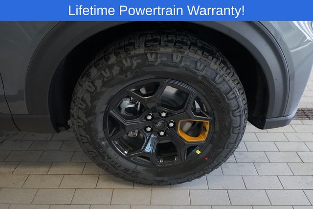 Thumbnail: 2026 Ford Explorer - 8