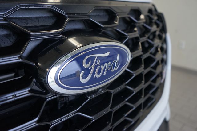 Thumbnail: 2025 Ford Explorer - 27