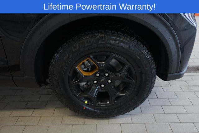 Thumbnail: 2026 Ford Explorer - 8