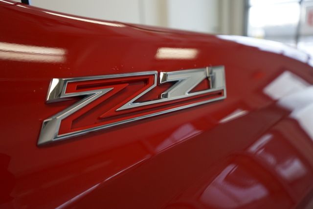 Thumbnail: 2021 Chevrolet Silverado 1500 - 25