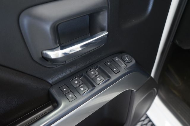 Thumbnail: 2018 Chevrolet Silverado 1500 - 28