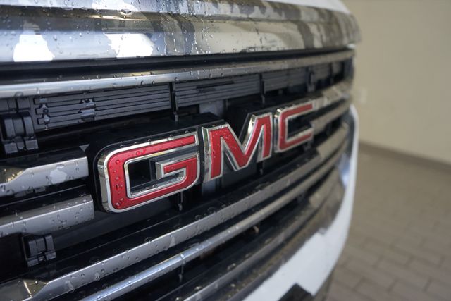 Thumbnail: 2020 GMC Acadia - 23