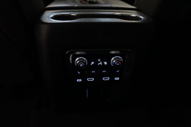 Thumbnail: 2021 GMC Yukon - 32