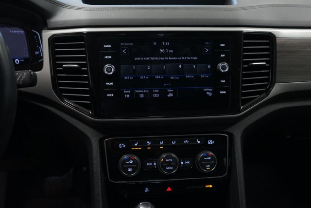 Thumbnail: 2021 Volkswagen Atlas - 23