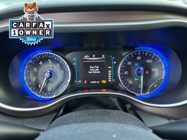 Thumbnail: 2017 Chrysler Pacifica - 16