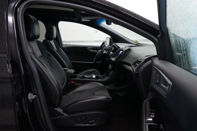 Thumbnail: 2020 Ford Edge - 11