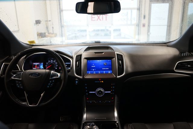 Thumbnail: 2020 Ford Edge - 9