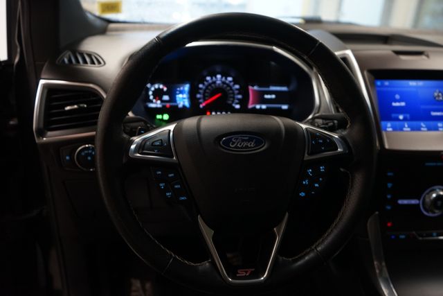 Thumbnail: 2020 Ford Edge - 2