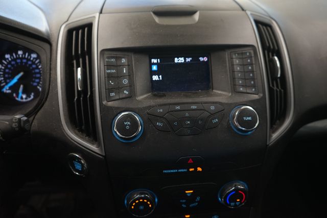 Thumbnail: 2019 Ford Edge - 8