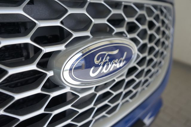 Thumbnail: 2023 Ford Edge - 22