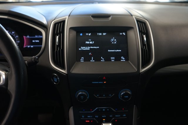 Thumbnail: 2016 Ford Edge - 8
