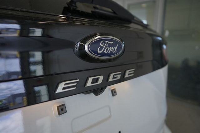 Thumbnail: 2022 Ford Edge - 6