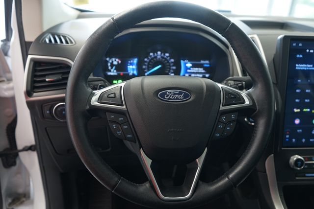 Thumbnail: 2022 Ford Edge - 2