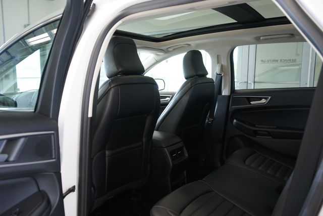 Thumbnail: 2022 Ford Edge - 12