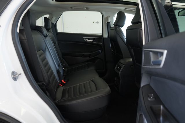 Thumbnail: 2022 Ford Edge - 31