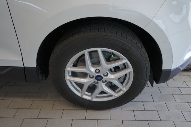 Thumbnail: 2022 Ford Edge - 8