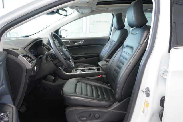 Thumbnail: 2022 Ford Edge - 10