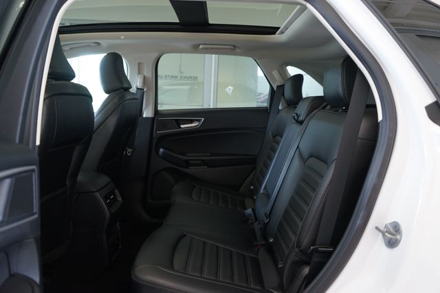 Thumbnail: 2022 Ford Edge - 30