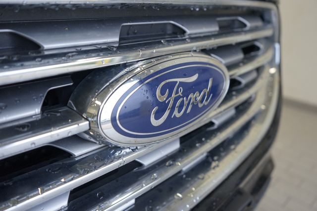 Thumbnail: 2022 Ford Edge - 21