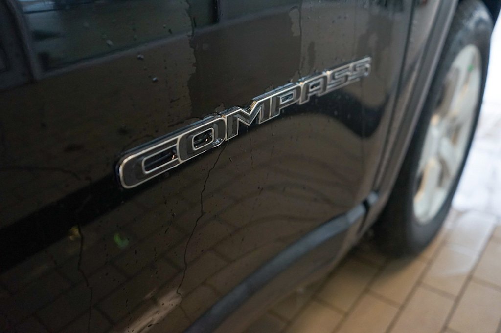 2021 Jeep Compass Latitude 25