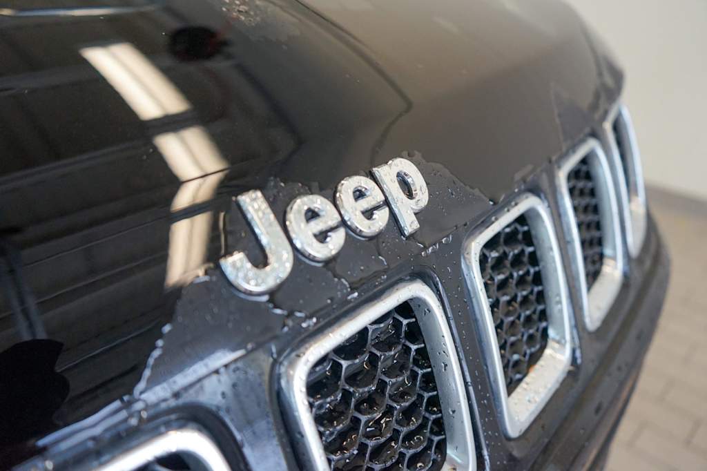 2021 Jeep Compass Latitude 28