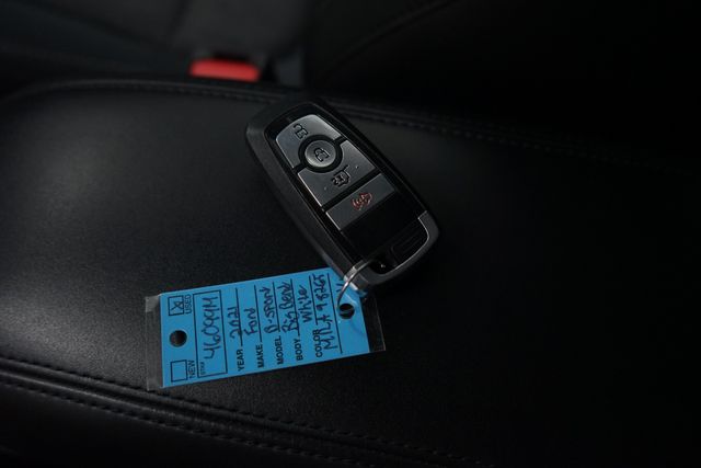 Thumbnail: 2021 Ford Bronco Sport - 16