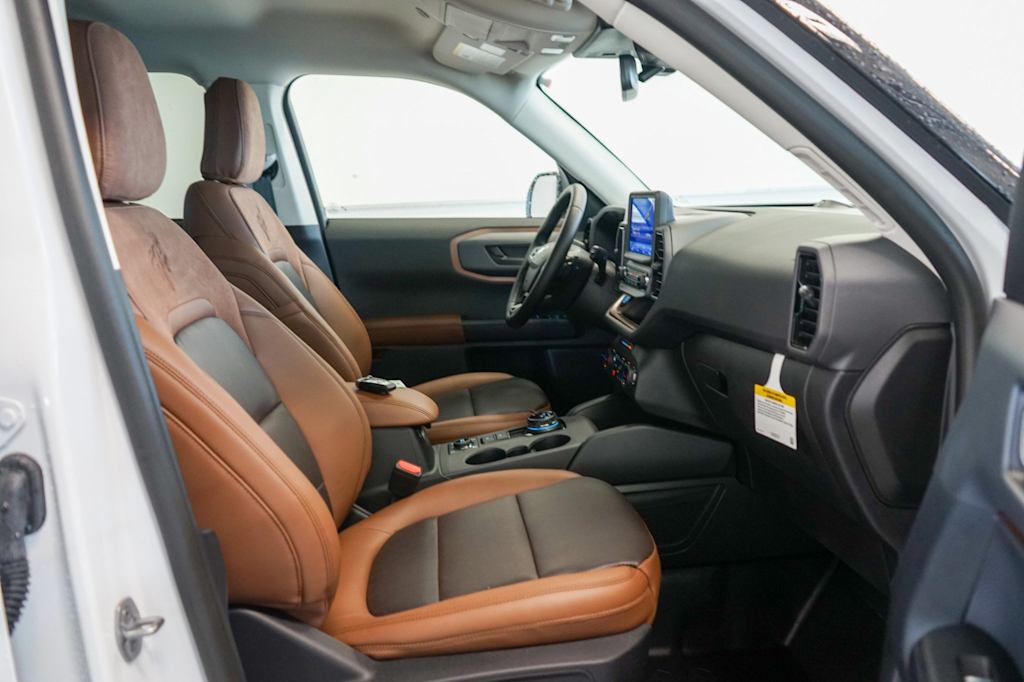 Thumbnail: 2024 Ford Bronco Sport - 11