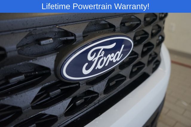 Thumbnail: 2025 Ford Maverick - 26