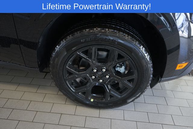 Thumbnail: 2026 Ford Maverick - 25