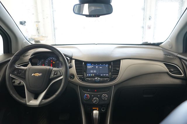 Thumbnail: 2018 Chevrolet Trax - 8
