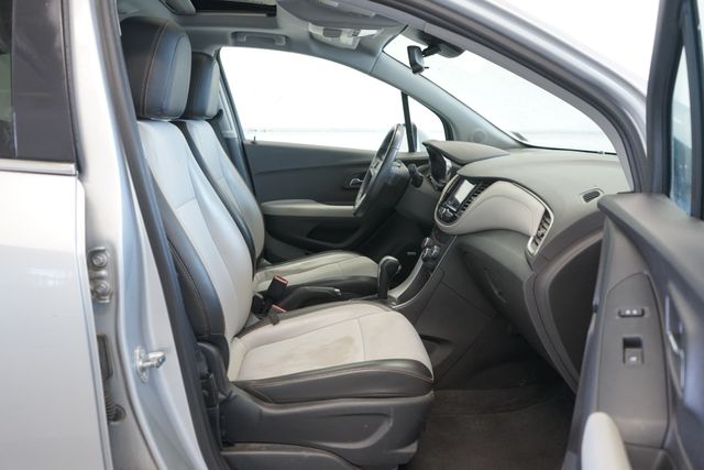 Thumbnail: 2018 Chevrolet Trax - 10