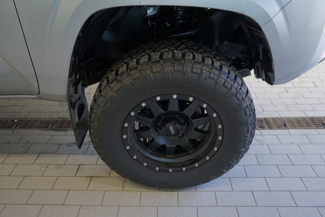 Thumbnail: 2021 Toyota Tacoma - 7