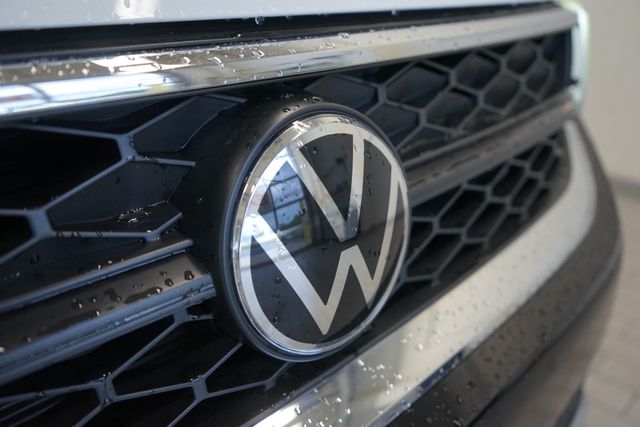Thumbnail: 2022 Volkswagen Taos - 27