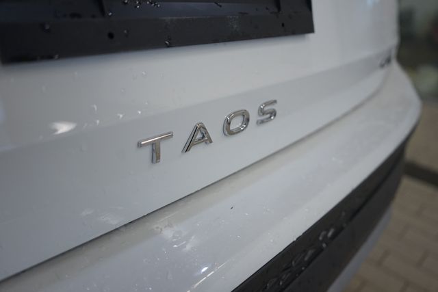 Thumbnail: 2022 Volkswagen Taos - 7
