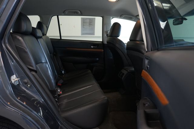 Thumbnail: 2013 Subaru Outback - 31