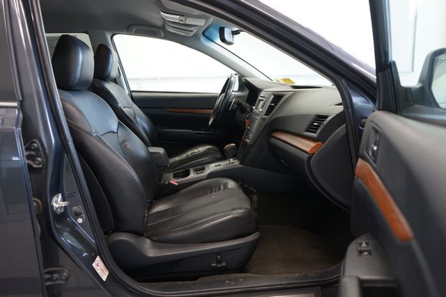 Thumbnail: 2013 Subaru Outback - 11