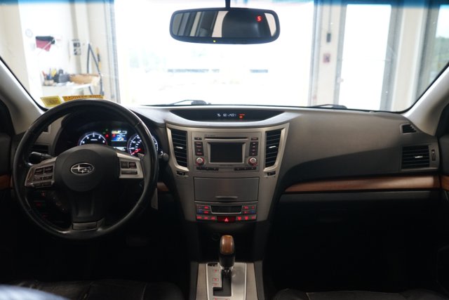 Thumbnail: 2013 Subaru Outback - 9
