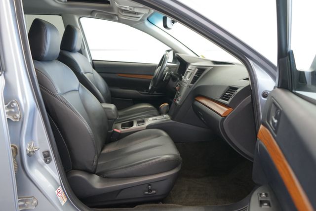 Thumbnail: 2013 Subaru Outback - 11