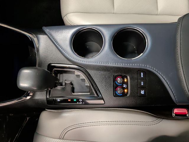 Thumbnail: 2015 Toyota Avalon - 13