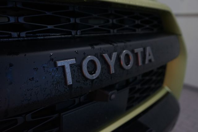Thumbnail: 2022 Toyota 4Runner - 19
