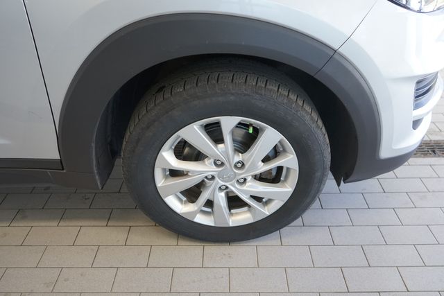 Thumbnail: 2019 Hyundai Tucson - 8